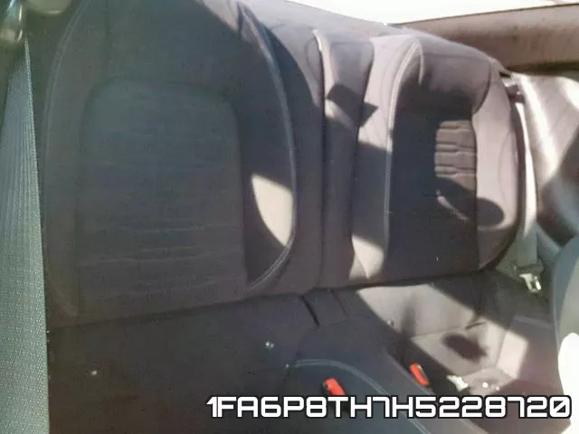 1FA6P8TH7H5228720_6.webp