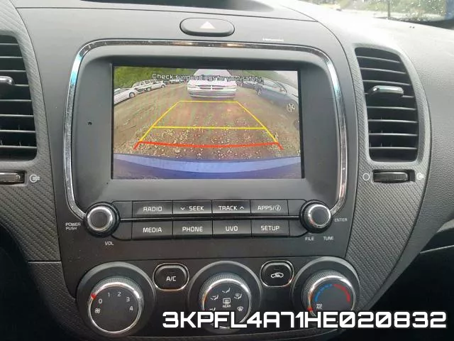 3KPFL4A71HE020832_9.webp