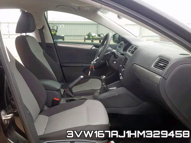 3VW167AJ1HM329458_5.webp