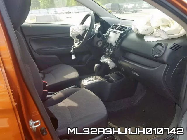 ML32A3HJ1JH010742_5.webp
