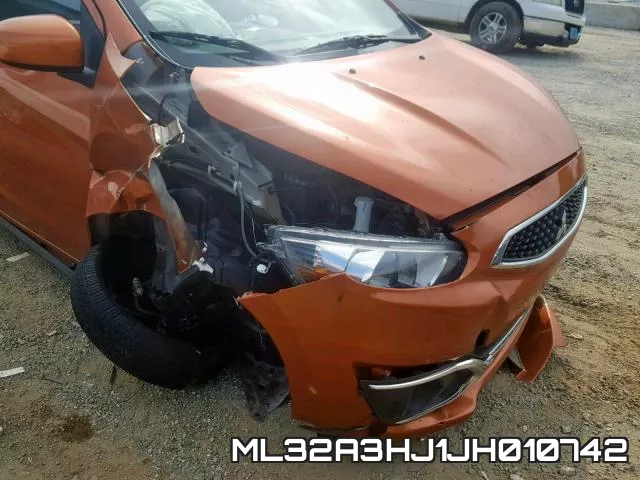 ML32A3HJ1JH010742_9.webp