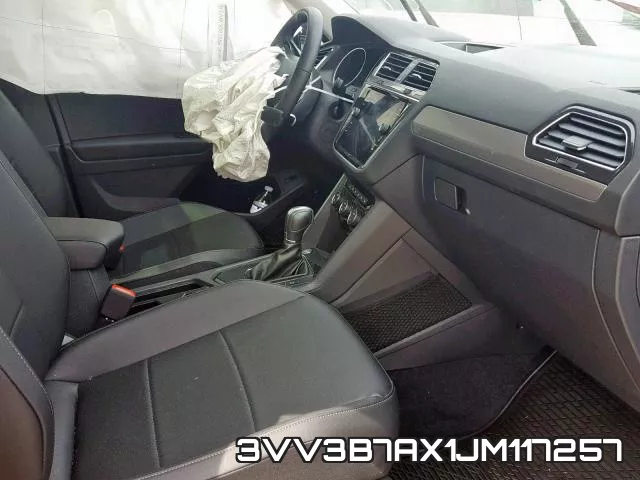 3VV3B7AX1JM117257_5.webp