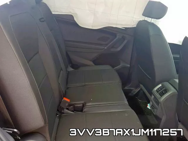3VV3B7AX1JM117257_6.webp