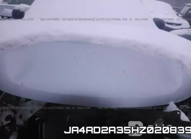 JA4AD2A35HZ020839_10.webp