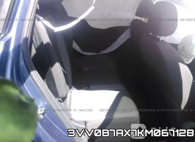 3VV0B7AX7KM067128_8.webp