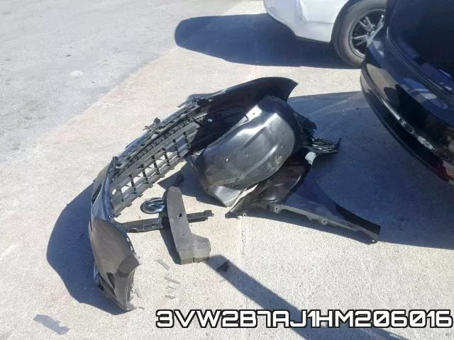 3VW2B7AJ1HM206016_9.webp