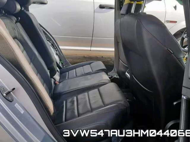 3VW547AU3HM044066_6.webp