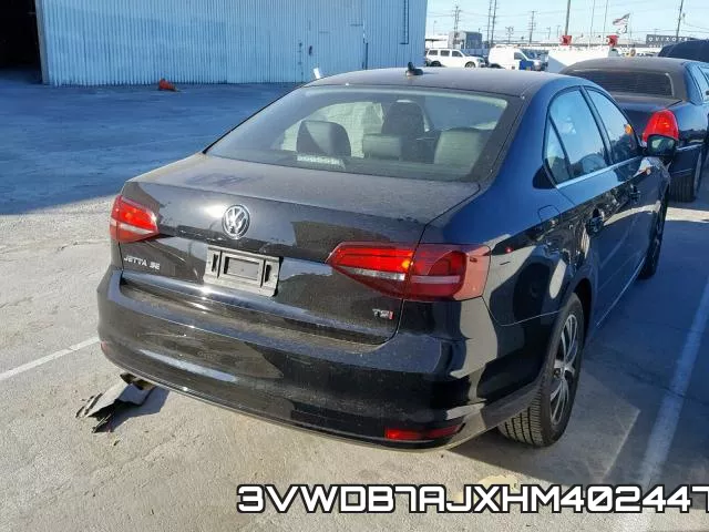3VWDB7AJXHM402447_4.webp