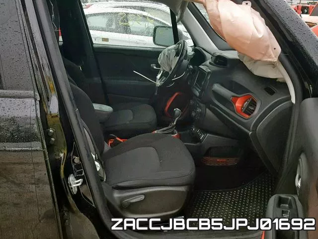 ZACCJBCB5JPJ01692_5.webp