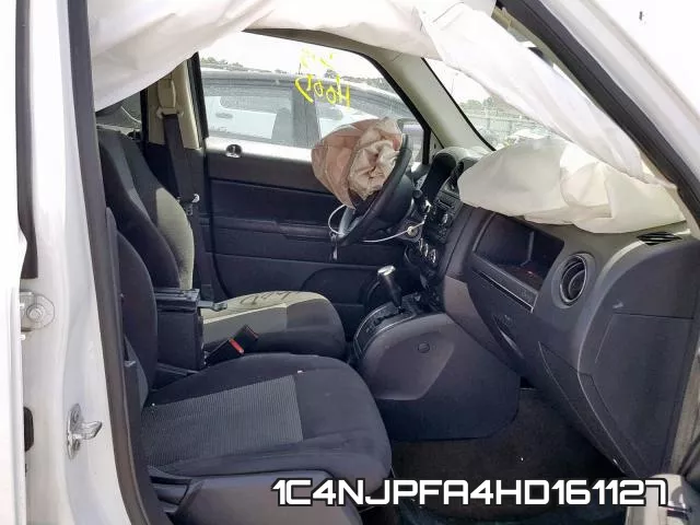 1C4NJPFA4HD161127_5.webp