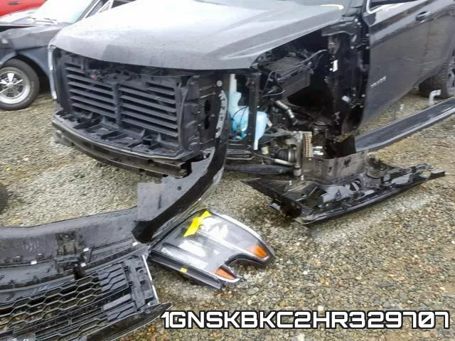 1GNSKBKC2HR329707_9.webp