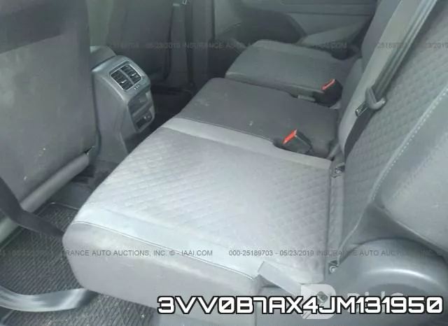 3VV0B7AX4JM131950_8.webp