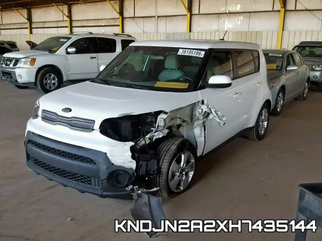 KNDJN2A2XH7435144_2.webp