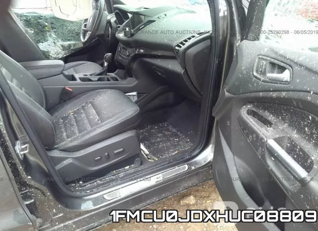 1FMCU0JDXHUC08809_5.webp