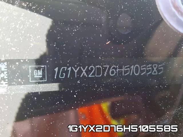 1G1YX2D76H5105585