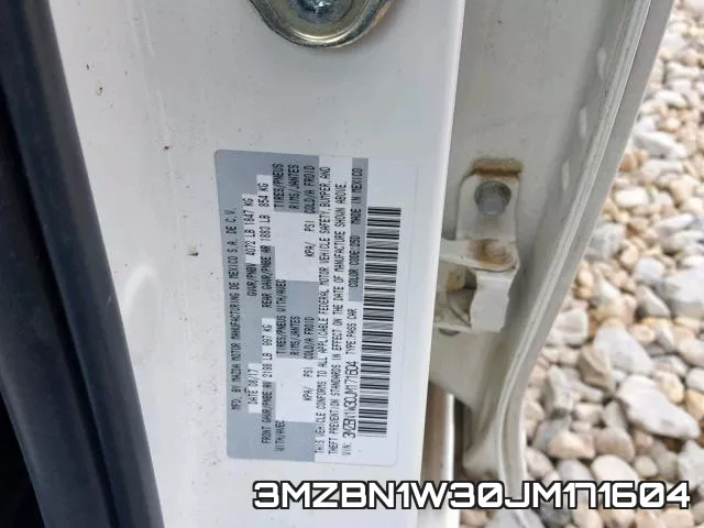 3MZBN1W30JM171604_10.webp