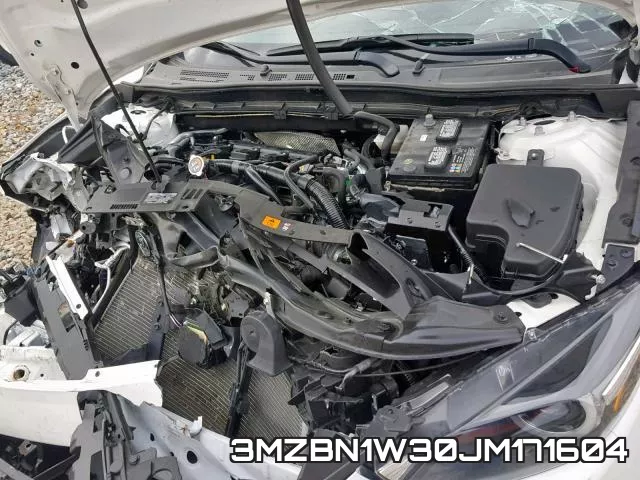 3MZBN1W30JM171604_7.webp
