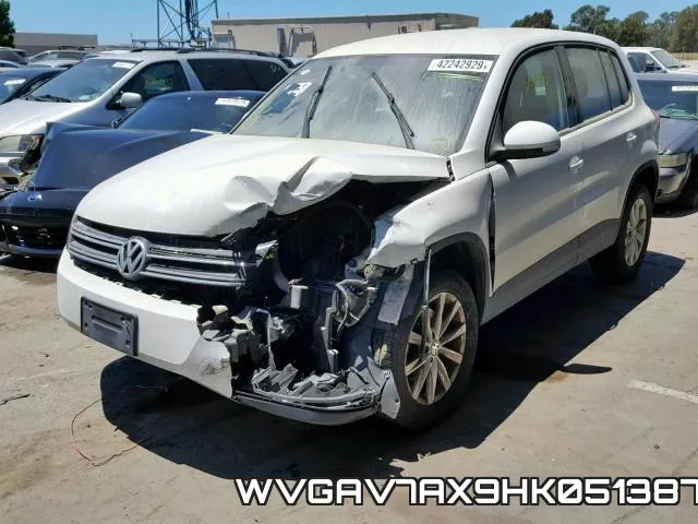 WVGAV7AX9HK051387_2.webp