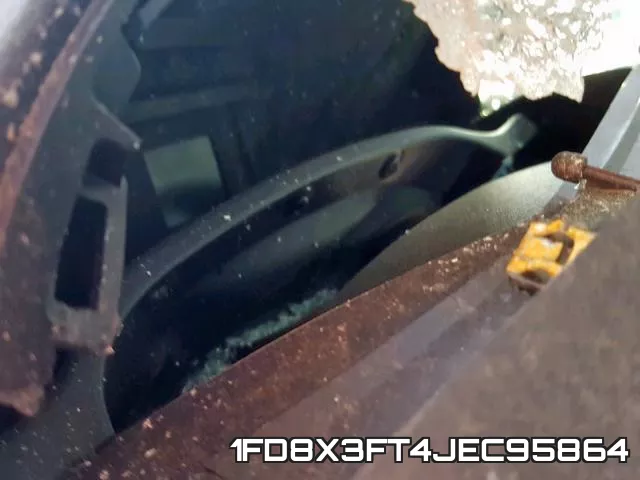 1FD8X3FT4JEC95864_8.webp