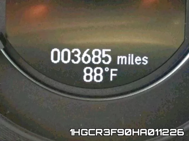1HGCR3F90HA011226_8.webp