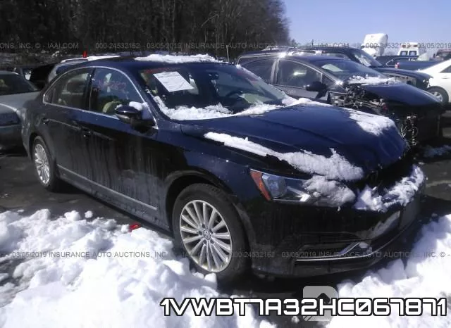 1VWBT7A32HC067871_1.webp