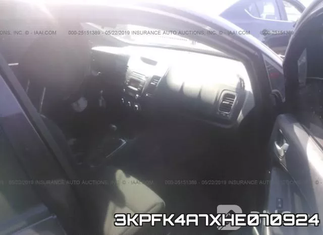 3KPFK4A7XHE070924_5.webp