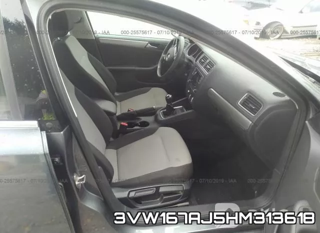 3VW167AJ5HM313618_5.webp