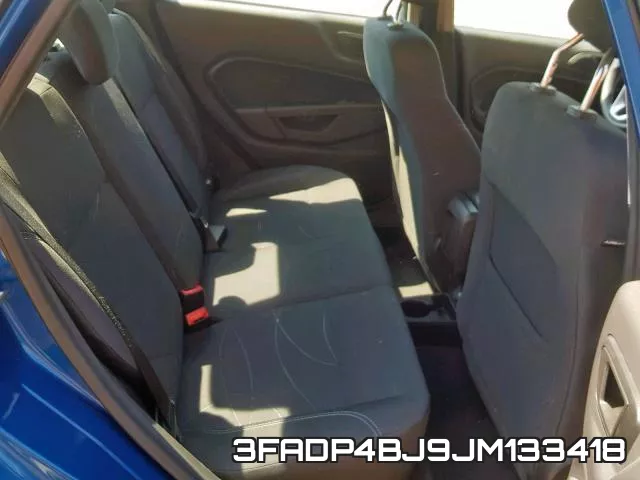 3FADP4BJ9JM133418_6.webp