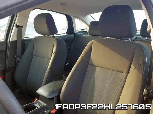 1FADP3F22HL257605_9.webp