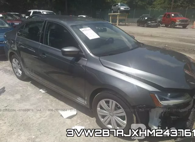 3VW2B7AJXHM243761_1.webp