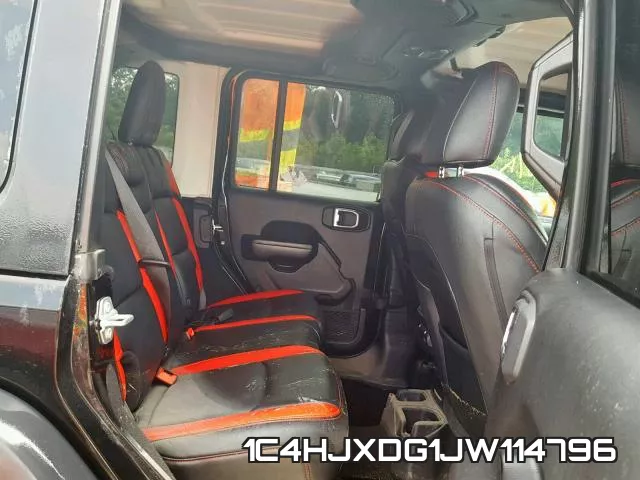 1C4HJXDG1JW114796_6.webp