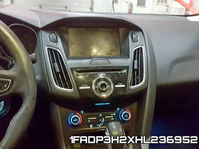 1FADP3H2XHL236952_9.webp