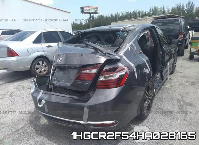 1HGCR2F54HA028165_4.webp