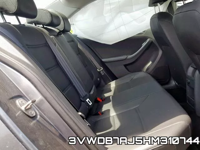 3VWDB7AJ5HM310744_6.webp
