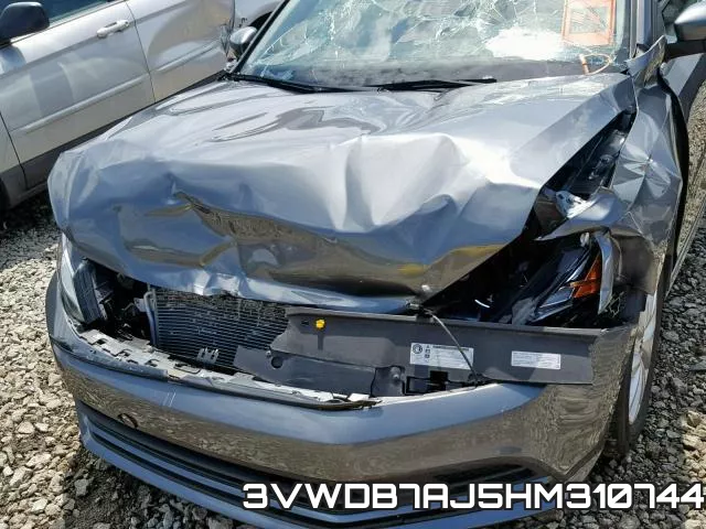 3VWDB7AJ5HM310744_9.webp