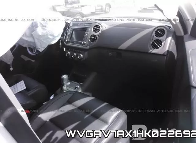 WVGAV7AX1HK022692