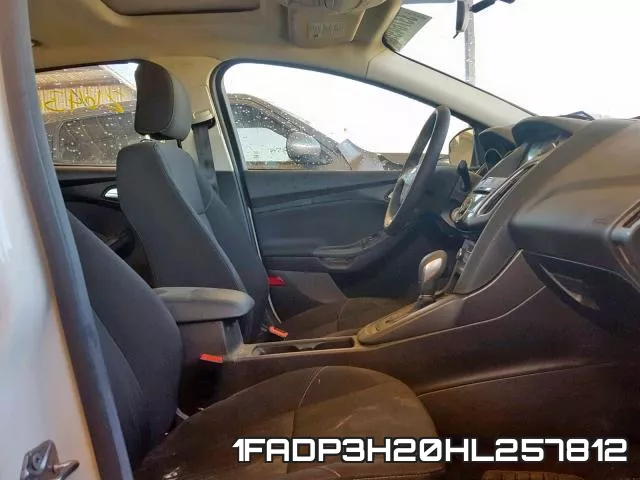 1FADP3H20HL257812_5.webp
