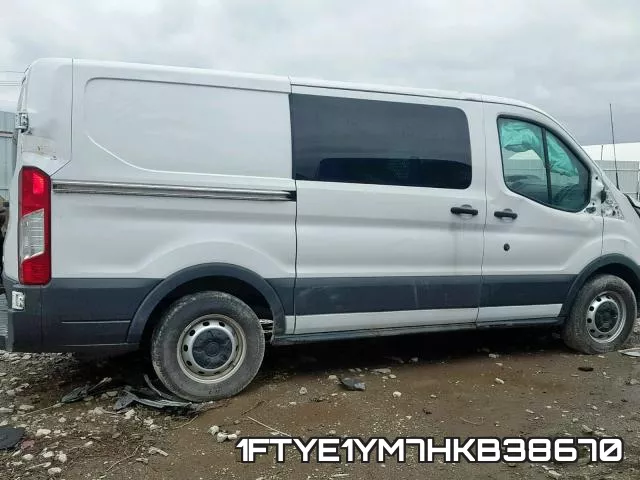 1FTYE1YM7HKB38670_9.webp