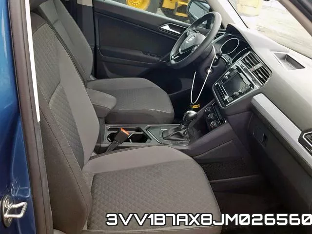 3VV1B7AX8JM026560_5.webp