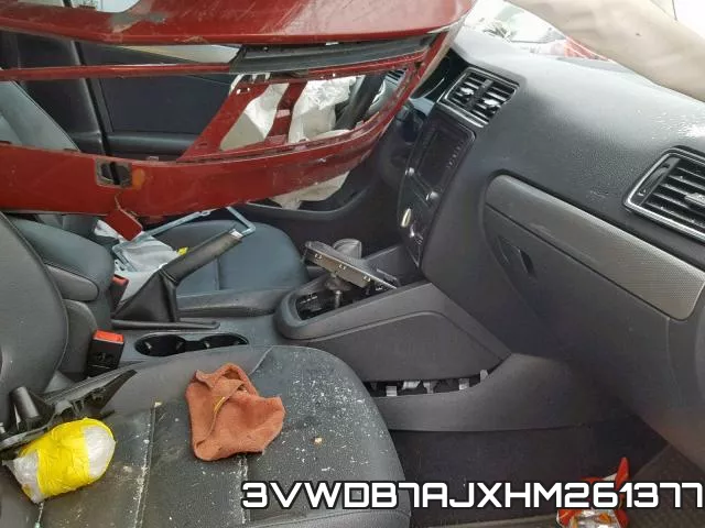 3VWDB7AJXHM261377_5.webp