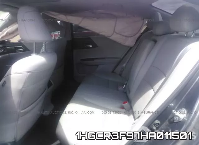 1HGCR3F97HA011501_8.webp