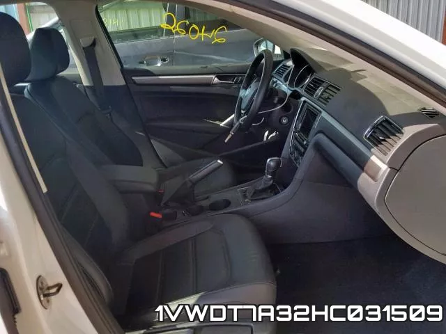 1VWDT7A32HC031509