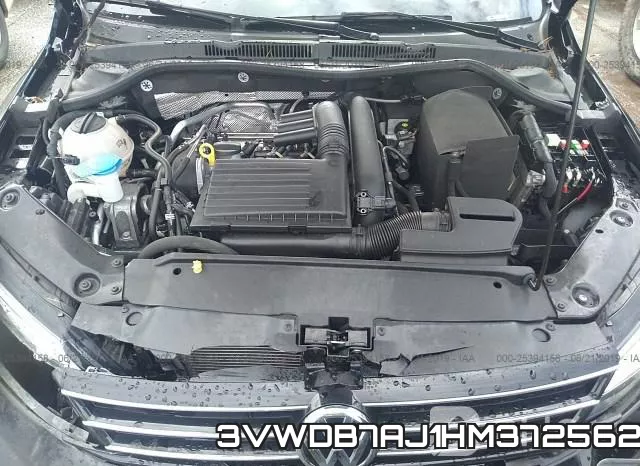3VWDB7AJ1HM372562_10.webp