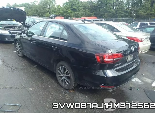 3VWDB7AJ1HM372562_3.webp