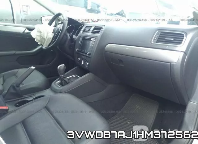3VWDB7AJ1HM372562