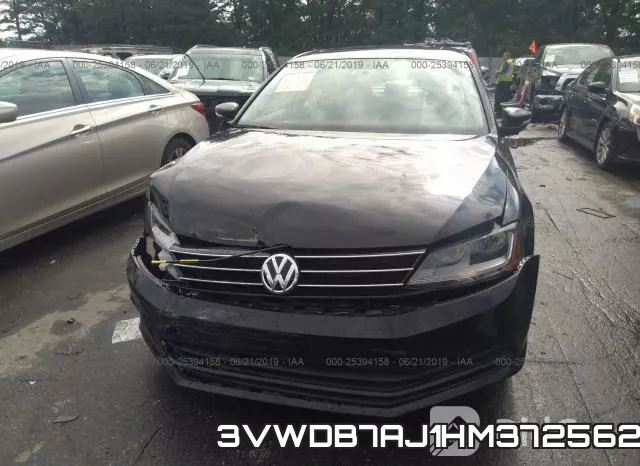 3VWDB7AJ1HM372562_6.webp