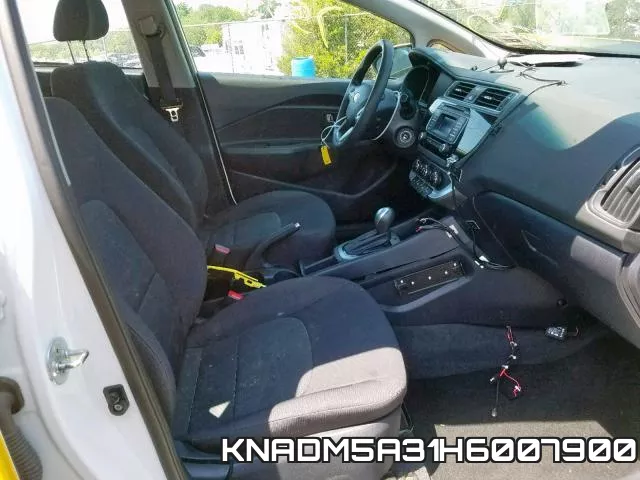 KNADM5A31H6007900_5.webp