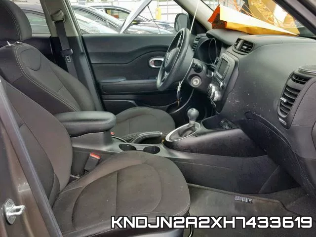 KNDJN2A2XH7433619_5.webp