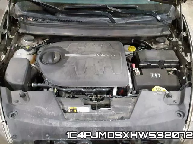 1C4PJMDSXHW532072_7.webp
