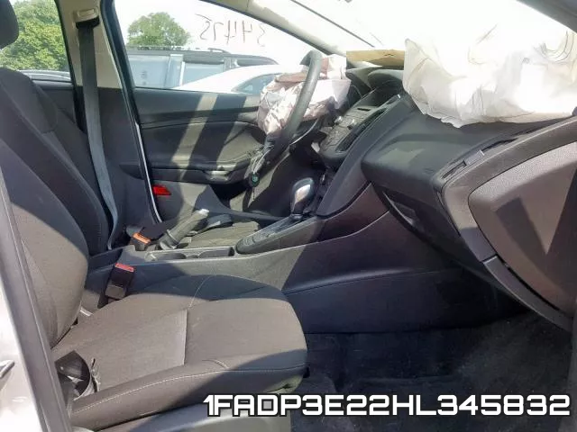1FADP3E22HL345832_5.webp